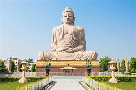 The Great Buddha Statue in Bodh Gaya | Balanced Achievement