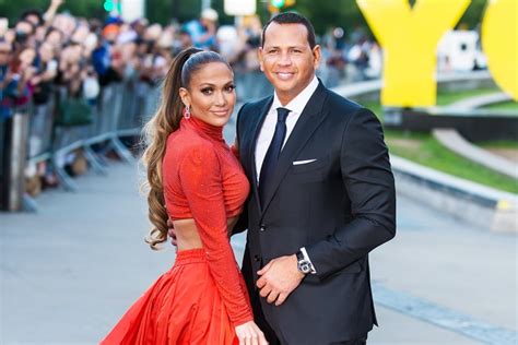 Jennifer Lopez and Alex Rodriguez call off engagement, announce split