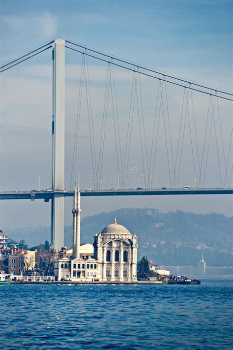 Ortakoy Mosque, Istanbul, Turkey. Stock Image - Image of middle, mecidiye: 18029223