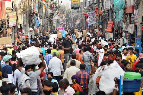 Ahead of Diwali, Delhi’s Sadar Bazar Witnesses Huge Crowd Flouting ...