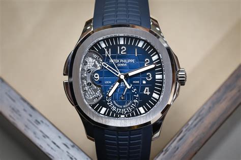 Patek Philippe Advanced Research Aquanaut Travel Time Ref. 5650G - Review (Specs & Price)