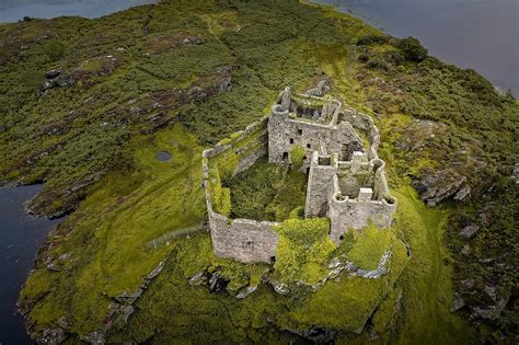 Tioram Castle: One of The Scottish Highland's Great Beauties