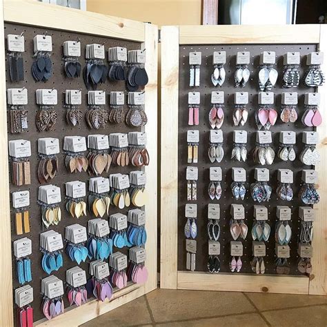 Are y’all ready for the @gypsycultureflea this weekend?!?! 🙌🏻☀️ This is the new earring display ...