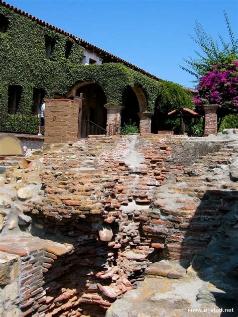 San Juan Capistrano Mission, California - Ruins of old mission walls ...