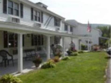 Gunstock Inn & Suites, Gilford (NH) | 2023 Updated Prices, Deals