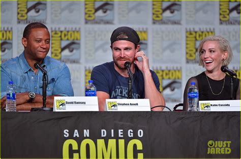 Stephen Amell & 'Arrow' Cast Tease Final Season at Comic-Con!: Photo 4324451 | Katie Cassidy ...