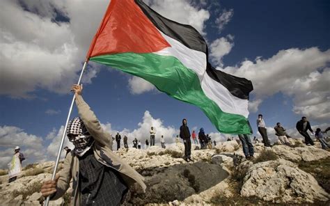 ¿Qué hay detrás de la intensificación de la guerra israelí contra la bandera palestina ...