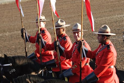 Canadian people: origins, history, culture and traditions | VortexMag