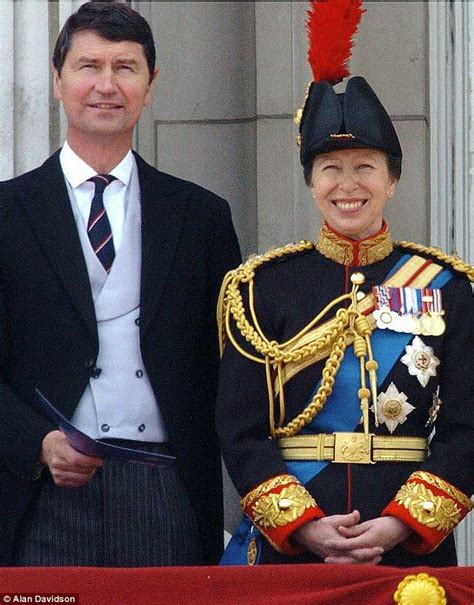 Princess Anne Husband And Children - Princess Anne with her children and husband Timothy ...