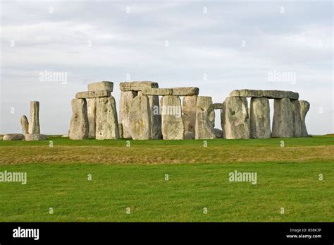 Stonehenge, 5000 years old stone circle, UNESCO World Heritage Site ...