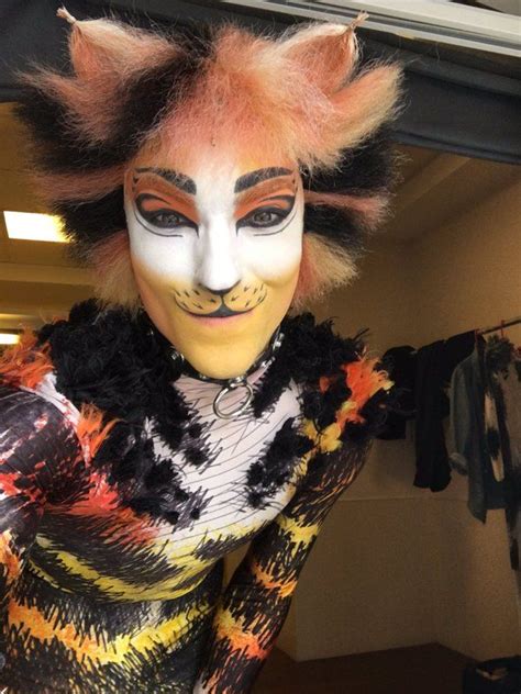 James Titchener (@Titchenerrr) | Jellicle cats, Cats musical, Cat makeup