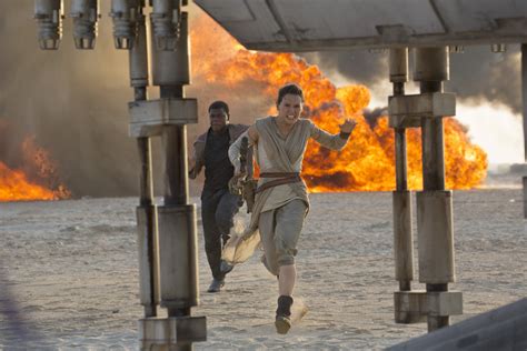 Star Wars The Force Awakens Ultra Hi-Res Movie Still | Star wars film, Star wars episode vii ...