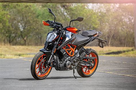 KTM 390 Duke sees long waiting periods | Autonoid