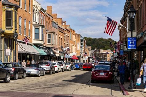 Downtown Galena Illinois editorial stock photo. Image of picturesque - 258997598