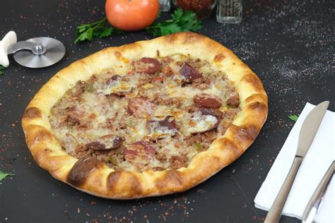 Round Ground Beef Pide – Pide Lahmajoun – pidelahmajoun.com