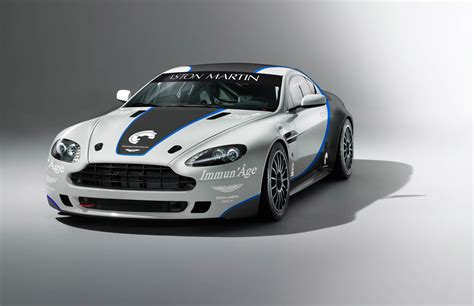 Aston Martin Racing launches new Vantage GT4