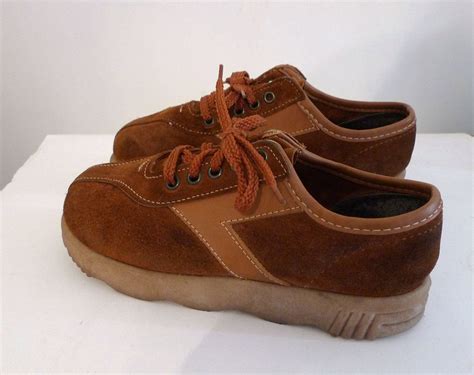 SALE Vintage 70s Whiskey Platform Sneakers Oxford by BibbysRocket | Zapatos