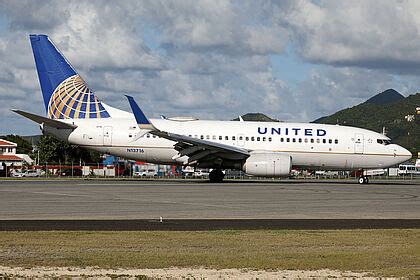 United Airlines Boeing 737-700 | Latest Photos | Planespotters.net