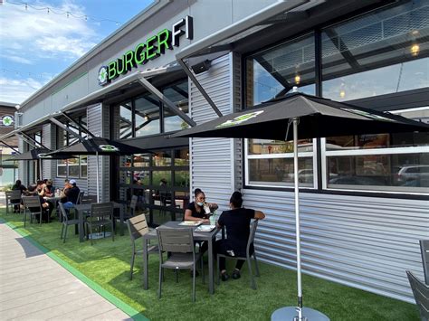 white marsh restaurants with outdoor seating - Abbey Kohn