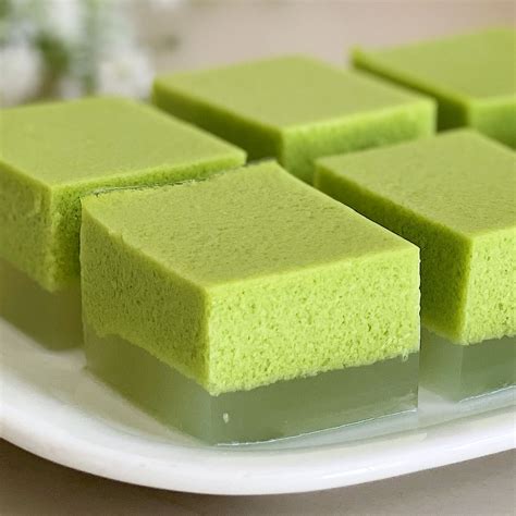 Pandan Coconut Milk Custard Agar-agar Jelly Cake | 香兰椰奶燕菜果冻糕 Jelly ...