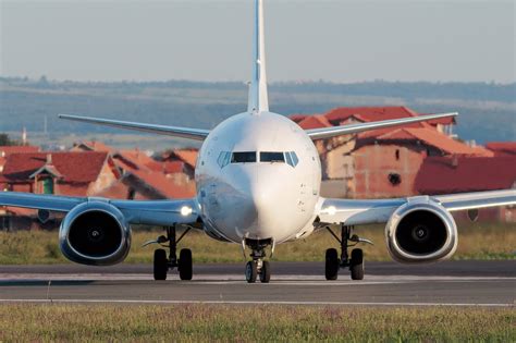 Boeing 737-300 Charter | Jets Rental | Monarch Air Group