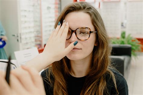 The Difference Between a Neuro-Optometrist and Neuro-Ophthalmologist