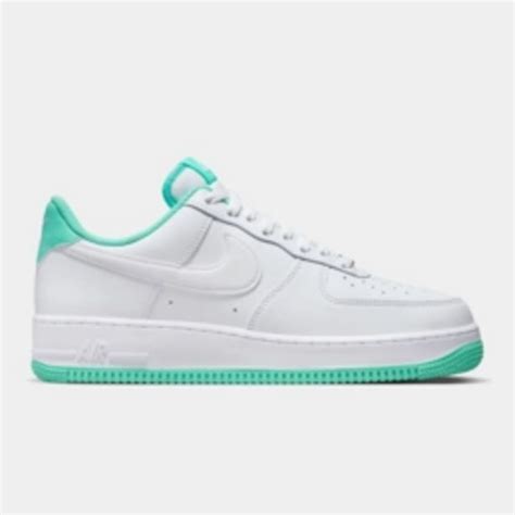 Nike men's air force 1 '07 white sneaker offer at Sportscene