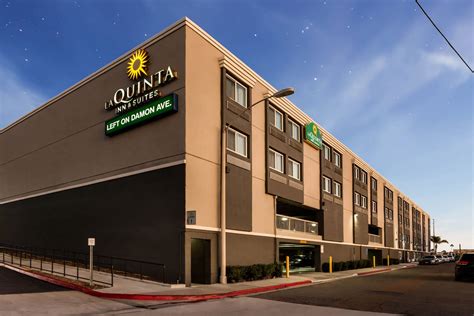 La Quinta Inn & Suites by Wyndham San Diego Mission Bay | San Diego, CA Hotels