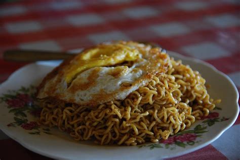 Mie Goreng with Fried Egg - Lawar Bali AUD15000 | Julia opte… | Flickr