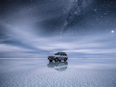 When is the best time to visit the Uyuni Salt Flats?