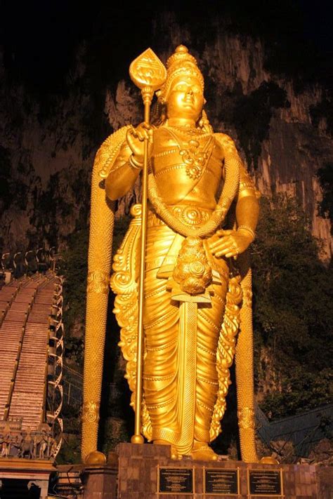 www.mieranadhirah.com: Lord Murugan statue in Batu Caves