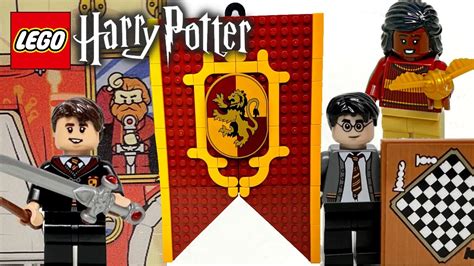 LEGO Harry Potter 2023 Gryffindor Banner Review! | Brick Finds & Flips