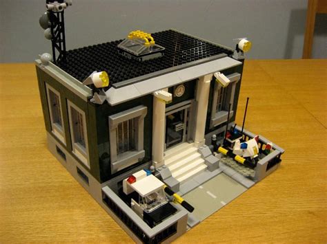 MOC: Police Station based on 10184 Town Hall - LEGO Town | Police ...