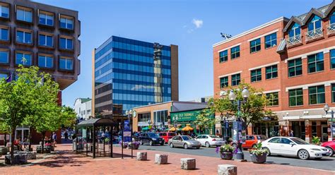 Moncton Travel Guide | Moncton Tourism - KAYAK