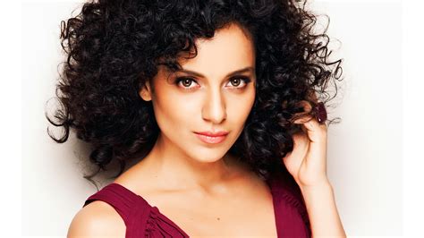 Kangana Ranaut Biography, Age, Height, Boyfriend, Family & More - StarsUnfolded