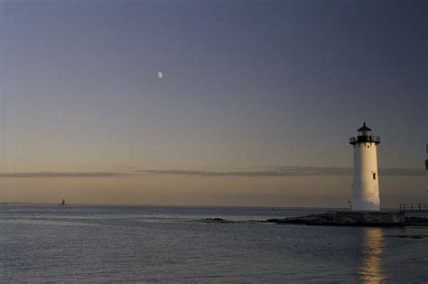 © Photo: Sunset at Portsmouth Harbor | PortsmouthNH.com