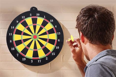 How to Throw Darts Accurately and Improve Your Game