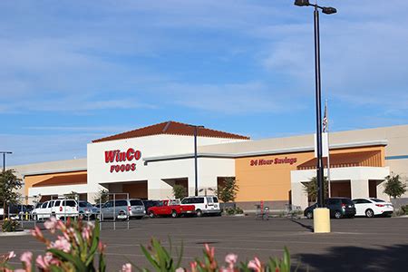 Two Glendale, AZ Shopping Centers Sold for $38.6 Million