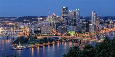 Pittsburgh Pennsylvania Skyline at Night Photograph by Ken Cave - Pixels