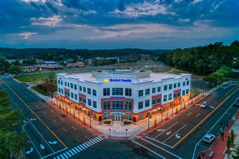 Bristol Hospital opens $26M ambulatory center | Hartford Business Journal