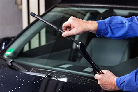 How Long Do Windshield Wipers Last? | The Family Handyman