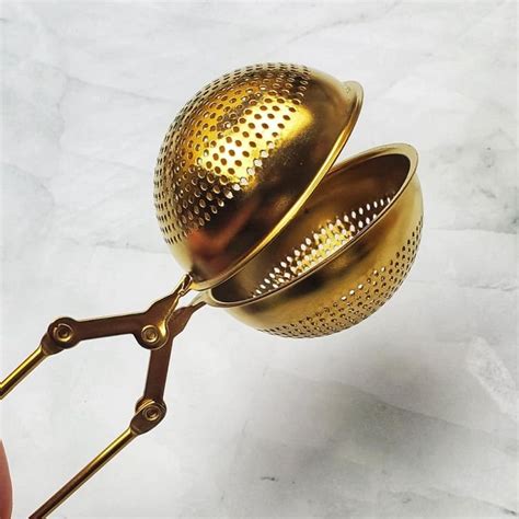 Tea Strainer Gold Spoon - Floris Naturals