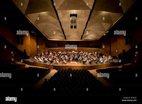 Generalprobe des Israeli Philharmonic Orchestra in Heichal HaTarbut ...