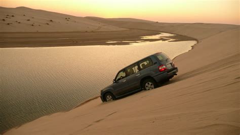 Inland Sea or Khoor Al Udeid Qatar extreme desert safari - Qatarmarine