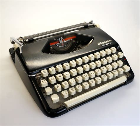 Olympia Splendid 66 Typewriter For Sale - My Cup Of Retro Typewriters