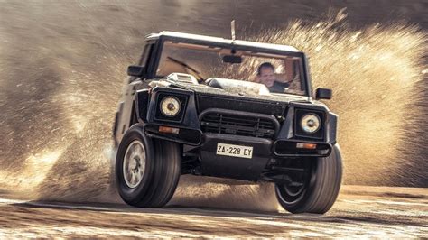 An OFF ROAD Lamborghini? The Lamborghini LM002 | Top Gear - YouTube