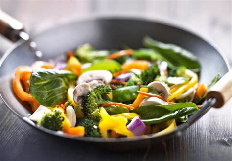 Vegetarian wok stir fry stock image. Image of baby, cooking - 33442667