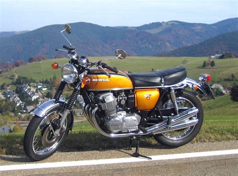 1969 Honda CB750 - The Original Superbike | DriveMag Riders