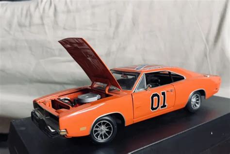 ERTL 1:18 SCALE Dukes of Hazzard General Lee 1969 Charger $119.00 ...