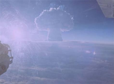 mushroom cloud tsar bomba footage Tsar bomba russia test 1961 arctic ...